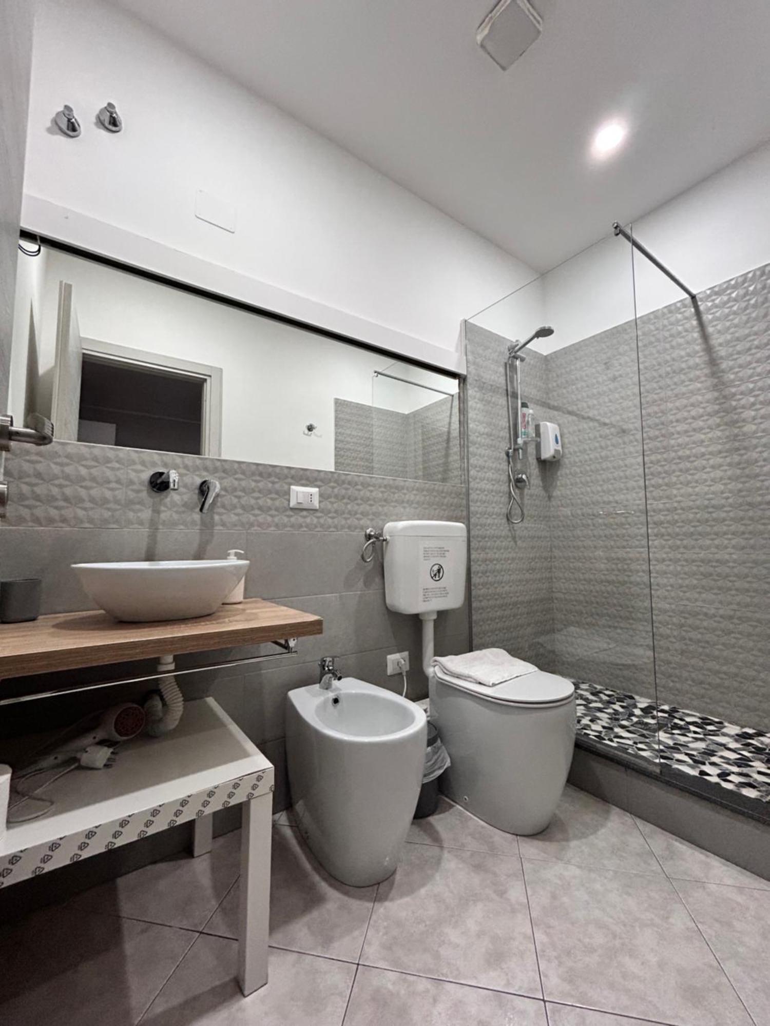 Pacini 88 Rooms And Apartment Catania Centro Exterior photo