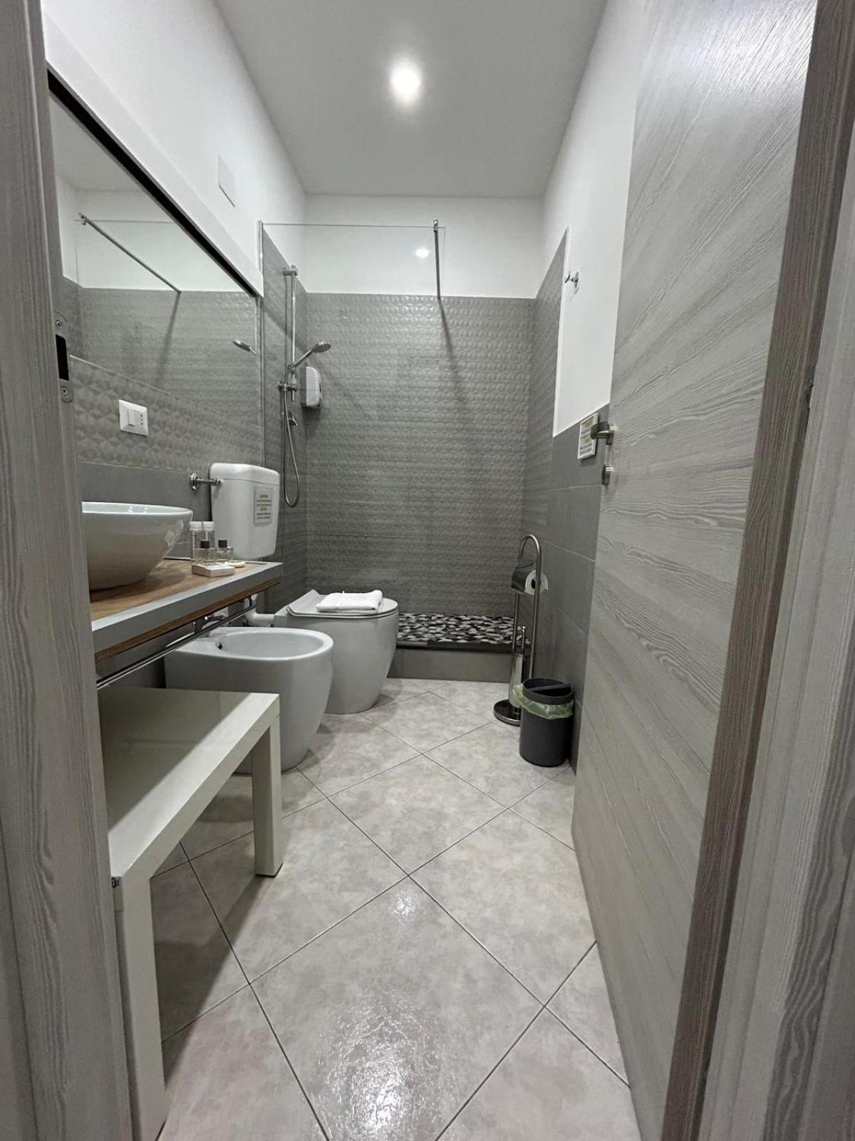 Pacini 88 Rooms And Apartment Catania Centro Exterior photo